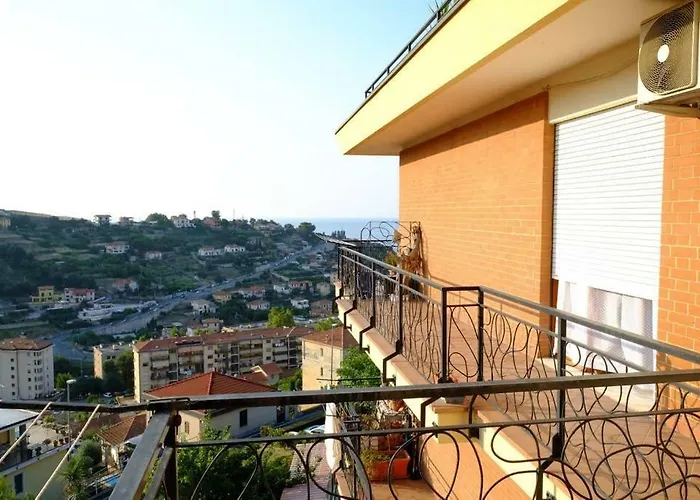 Your Holidays In Sanremo. 4 Minutes From The *